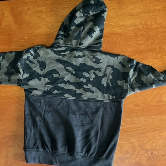 Under Armour XL loose sweatshirt - Picture 3 of 3